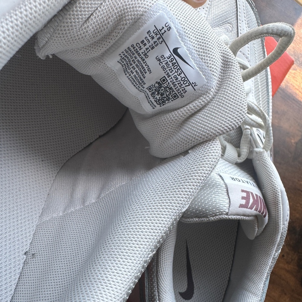 Nike Initiator Sneakers - Picture 5 of 7